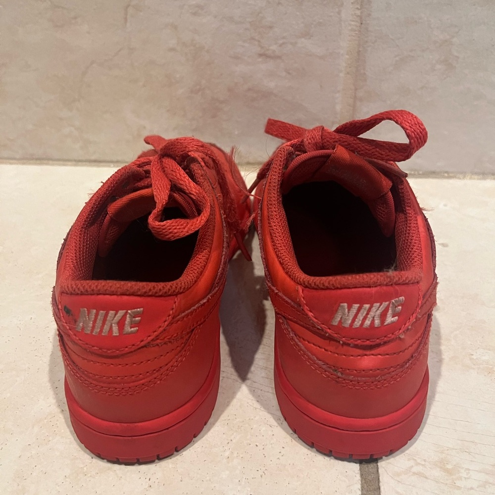 Nike Bold Crimson Sneakers - Picture 3 of 4